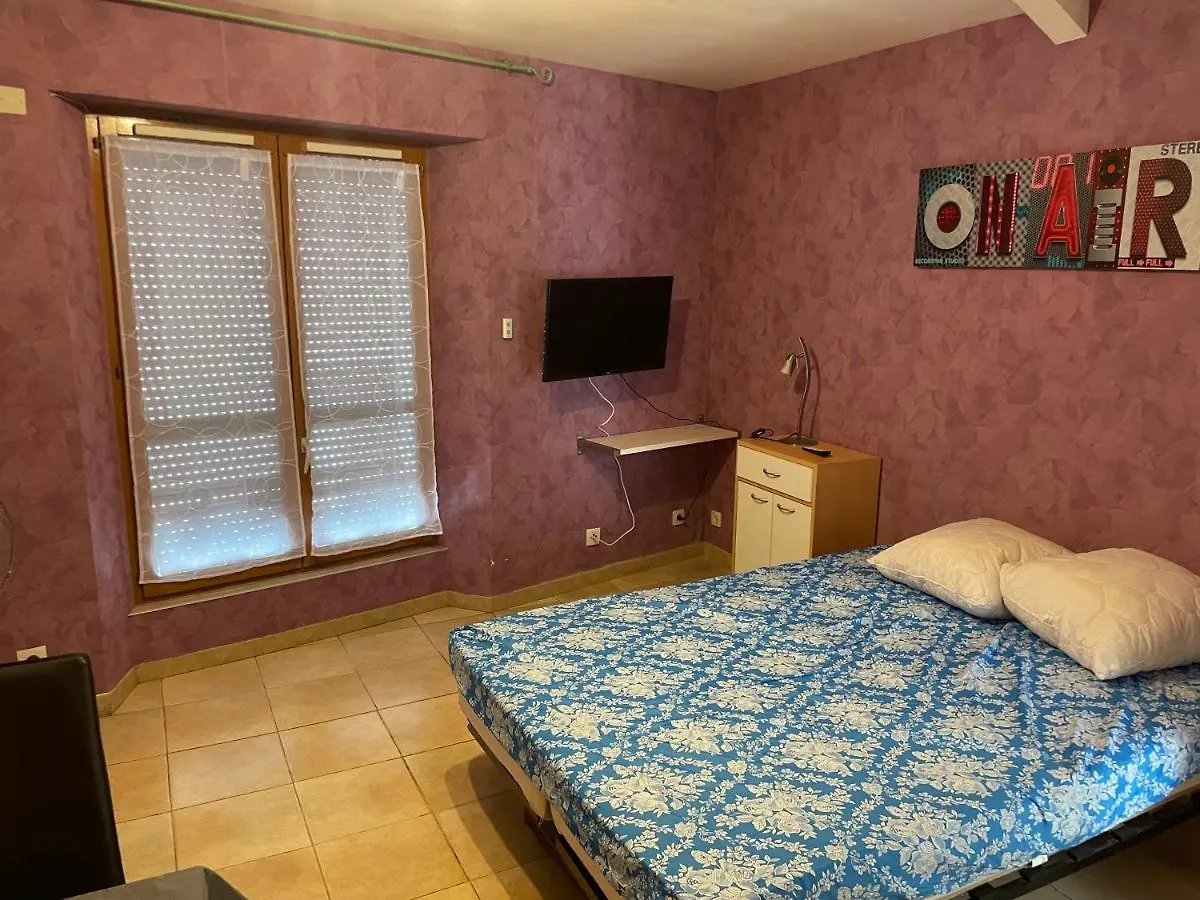 Apartment Immeuble Traverse Des Iles Grenoble France