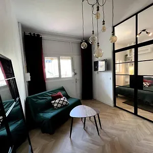 https://chic-et-calme.midi-pyreneeshotels.com