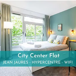 https://city-center-flat-1-hypercentre-jean-jaures-wifi.midi-pyreneeshotels.com
